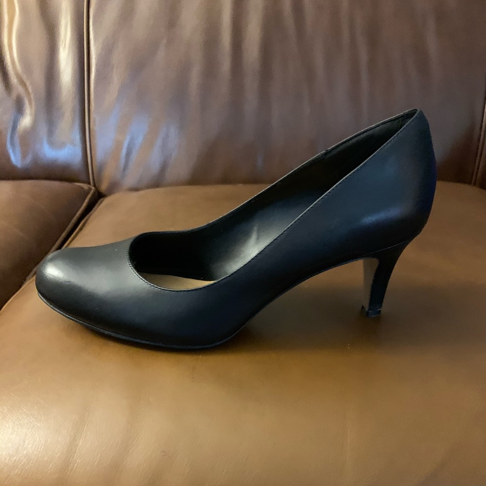 Women’s dress shoes